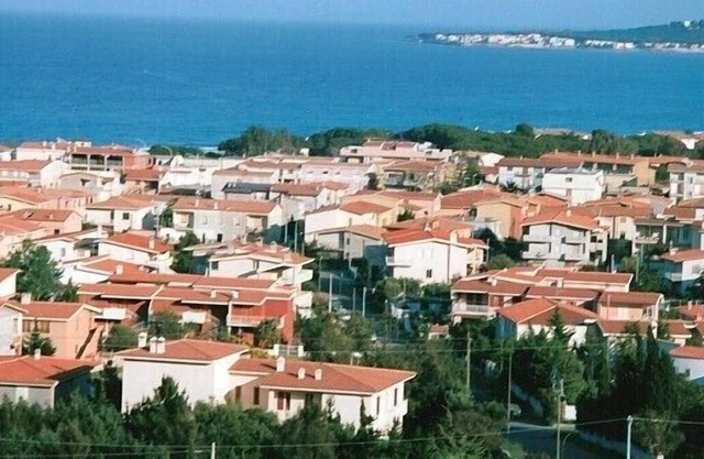 Großzügige Ferienwohnung in La Caletta, wenige Minuten vom Strand entfernt