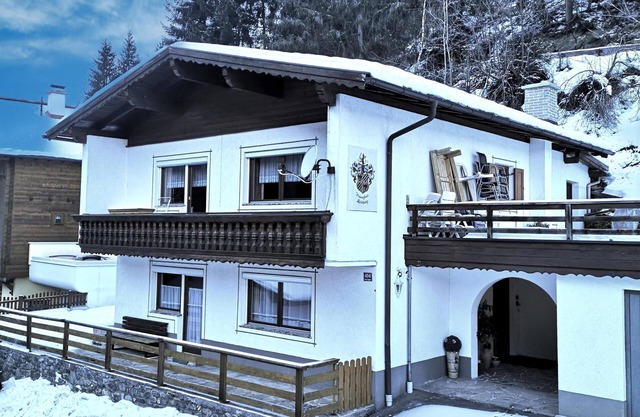Geräumiges Ferienhaus in der Nähe des Skilifts in Kappl