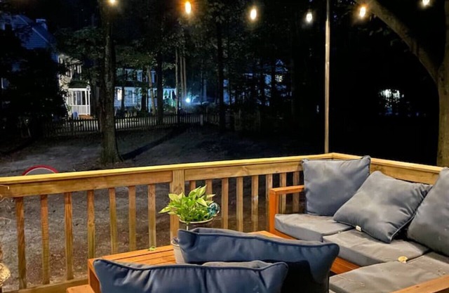 Spacious home - close to I-95, Kings Dominion