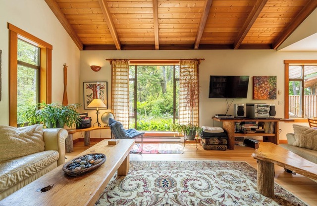 Geräumiges Haus in Tofinos bestem Surf- und Sandviertel