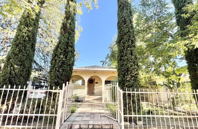 Spacious home near UC Davis med Midtown & Cal Expo
