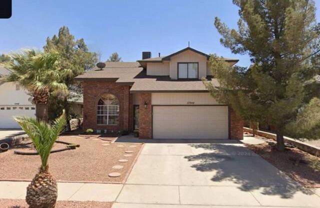 Spacious home on a cul-de-sac in East El Paso. Located near Loop #375.