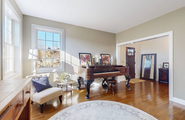 Spacious home near skiing with game room, pizza oven, alfresco dining, & firepit