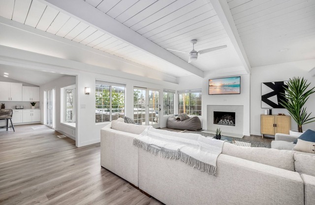 Spacious Home with 5 Beds minutes from Mission Bay