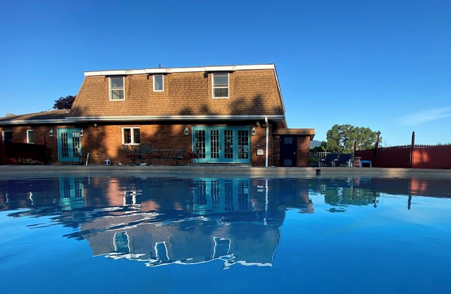 Geräumiges Haus und Land mit Charakter In der Nähe von Pisten | Kamin | Privater Pool
