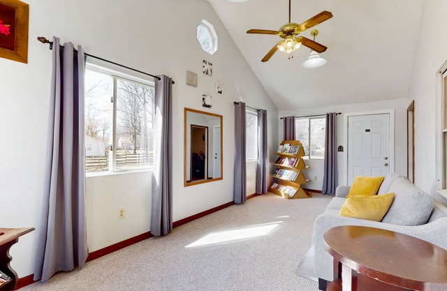 Spacious home with enormous yard & firepit - near trails, village center