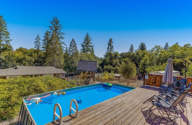 Spacious home with indoor & outdoor kitchens, a private pool, and free WiFi