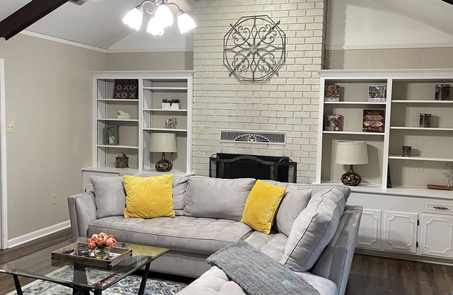 Spacious house in a quiet family oriented neighborhood