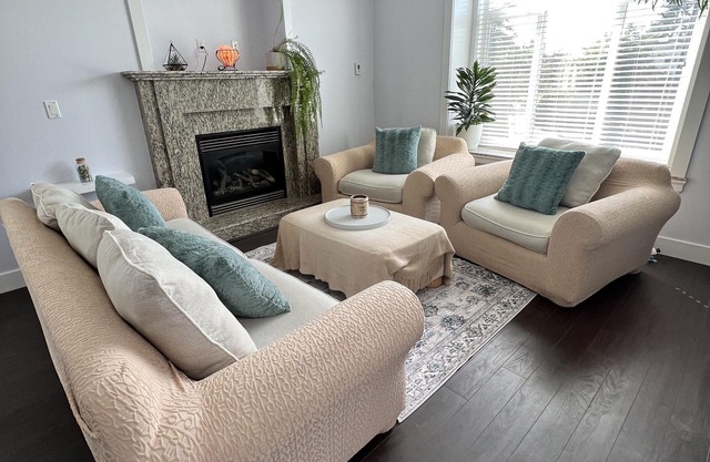 Spacious House located in Main St