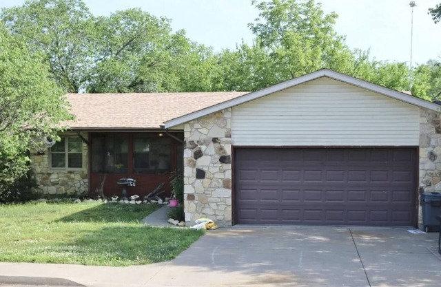 Spacious House walking distance from downtown Hermann
