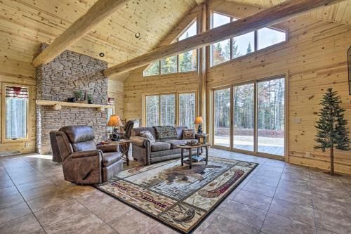 Spacious Hurley Home with Game Room Near Lakes