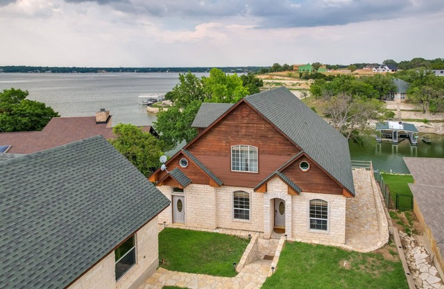 Spacious Lake Granbury Vacation Rental w/ Dock!