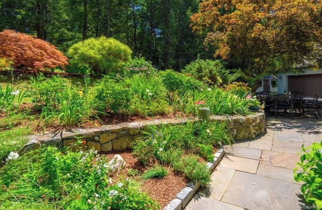 Spacious lake house with a hot tub, fire pit, dock & only 80 minutes from NYC!