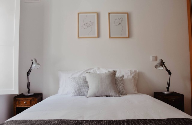 Coimbra Apartments - Großes, lichtdurchflutetes T1 neben Pç. des Handels