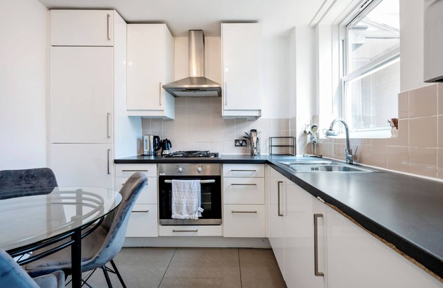 Spacious London stay -3 Bedroom property