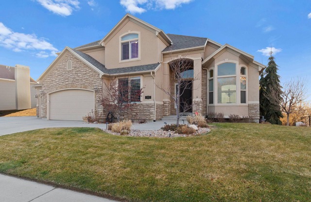 Spacious/Lux 5-bedroom house close to slopes and what a view! in fabulous Draper