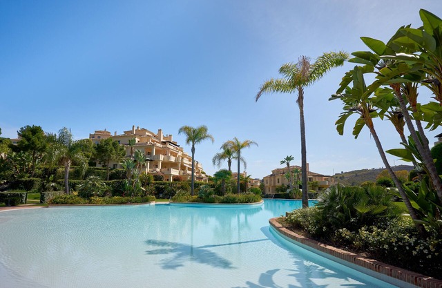 HERRLICHE WOHNUNG MIT SCHWIMMBAD UND SPA AN DER COSTA DEL SOL