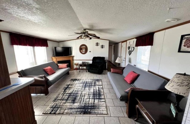 Spacious Model Home in Bloomington