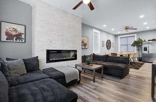 Spacious Modern 5BR Home Near Downtown St Louis
