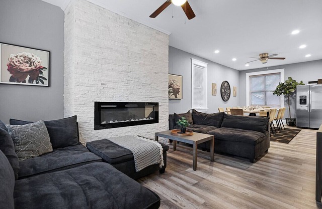 Spacious Modern 5BR Home Near Downtown St. Louis