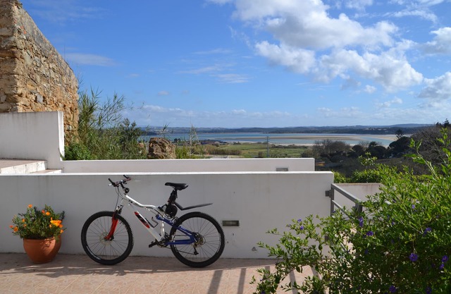 Geräumige, moderne, komfortable Villa mit Blick auf die Lagune, Pool und in Strandnähe