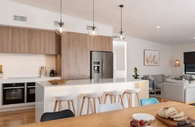 Spacious Modern Family Home