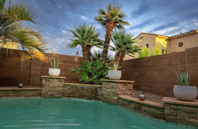 Spacious Monthly 4BR 2.5 bath Oasis w/Private Pool