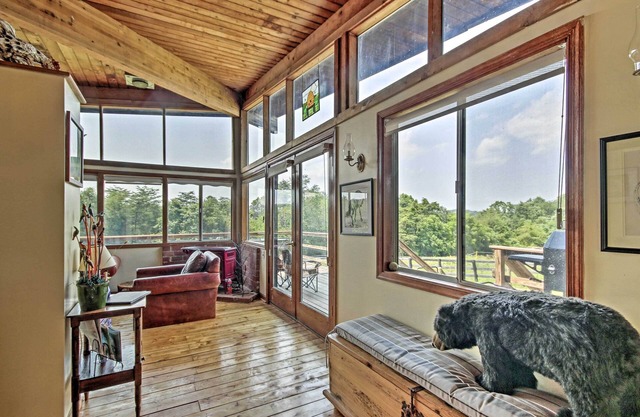 Spacious Mountain Home: Family, Pet & WFH Friendly