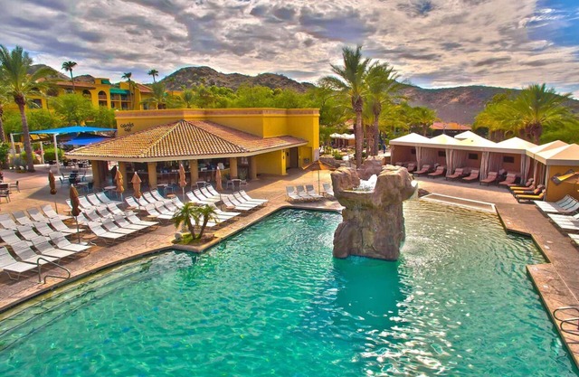 Spacious Mountain Resort Room w/Seven Pools & Private Cabanas