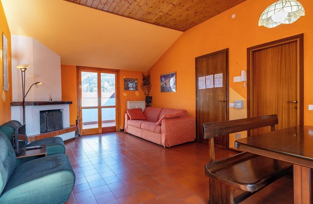 Spacious mountain view attic apartment