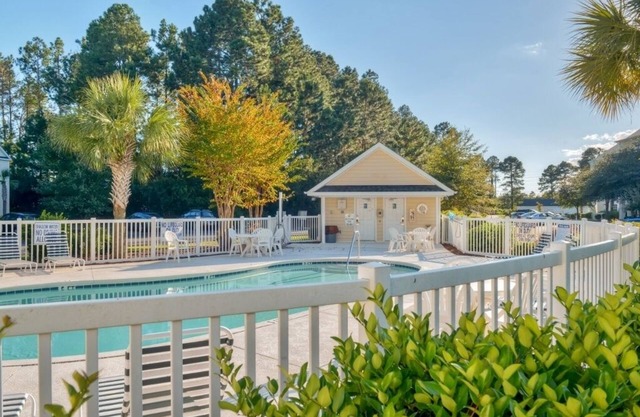 Geräumige 3BR Myrtle Beach Condo w / Resort Pool!