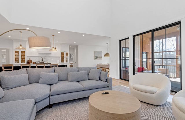 Spacious New Luxurious holiday house in lovely Hudson Valley