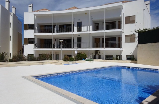 Modernes Apartment in sicherer Entwicklung in der Nähe aller Einrichtungen der Stadt.