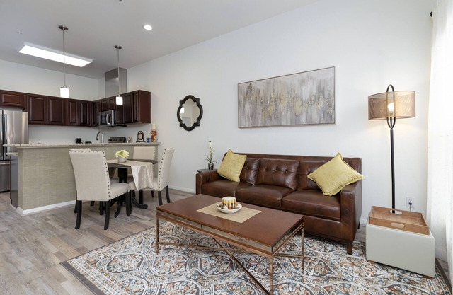 Spacious One Bedroom +Study | Katy Asian Town