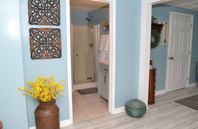 Spacious & peaceful minutes from Stone Mountain Park & 25 minutes from Atlanta!