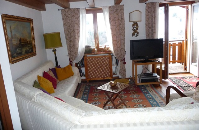 GERÄUMIGES PENTHOUSE IN CORTINA D´AMPEZZO, PERLE DER DOLIMITEN