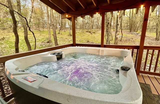 Spacious Poconos Cabin with Private Covered Hot Tub