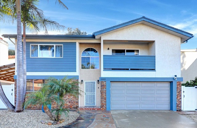 Spacious & Private, 5-BR, 3-BA, Hot Tub, Fire Pit, Free Cancellation