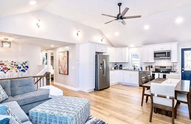 Spacious Private Retreat Near Holyoke State Park!