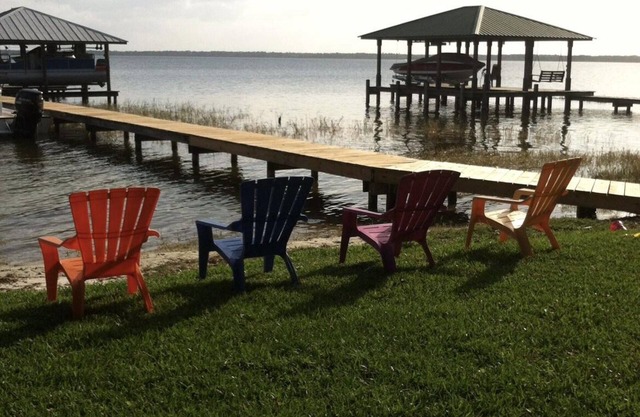 Spacious retreat on beautiful Lake June. Lake Placid, FL