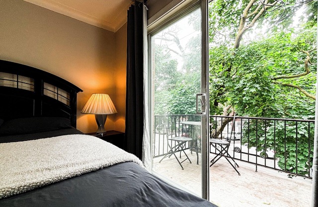 Spacious Room w/Smart TV, NETFLIX