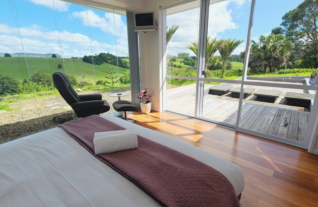 Spacious rural outlook but close to town