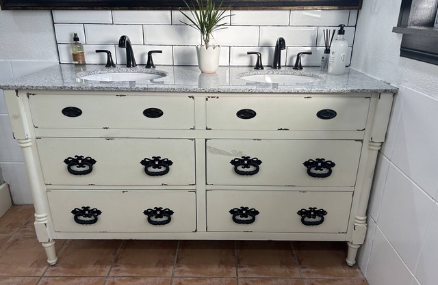 Spacious Spanish Casita