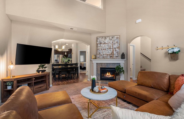 Spacious + Stylish Tumwater Townhome + Walking distance to food + parks