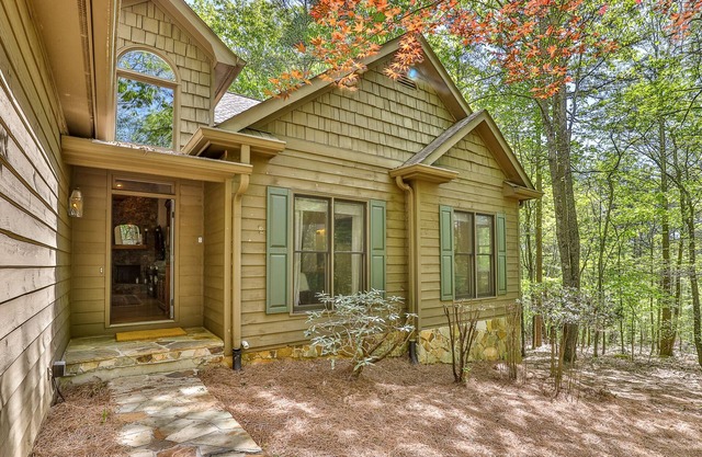 McDowell Hideaway Fünf Schlafzimmer Big Canoe Mountain Home in der Nähe von North Gate