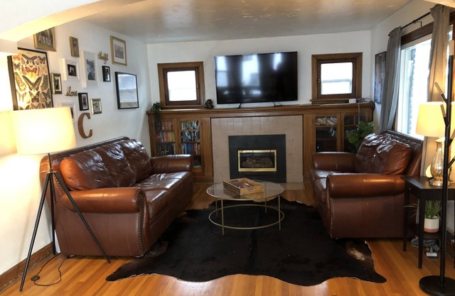Spacious Sugarhouse Bungalow close to downtown and the canyons!