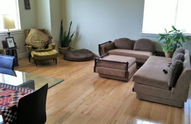 Spacious Townhome Near Downtown