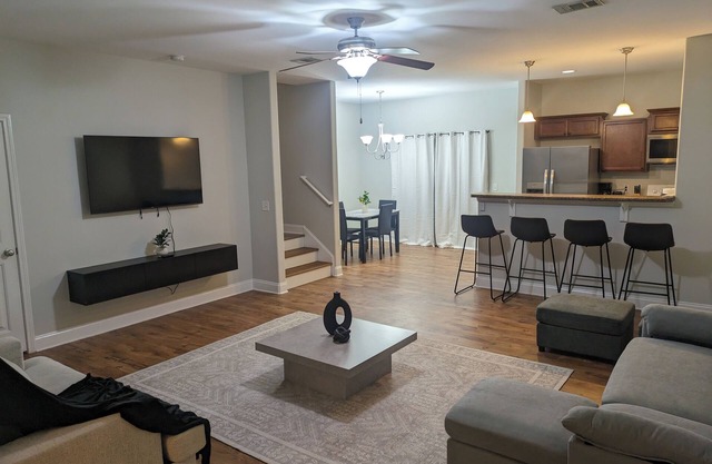 Spacious townhouse with 3 beds in Pooler/Savannah