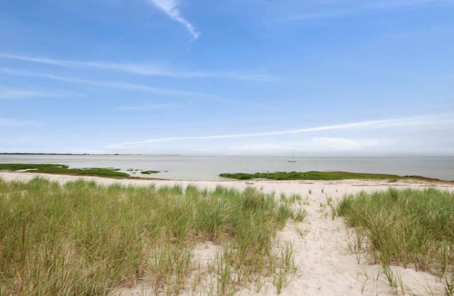 Spacious & Updated House with Private Beach