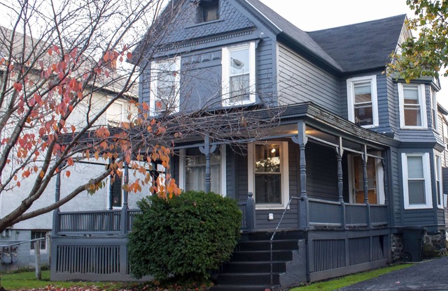 Spacious & Updated Victorian in West Downtown Ithaca - No Pet Fees!